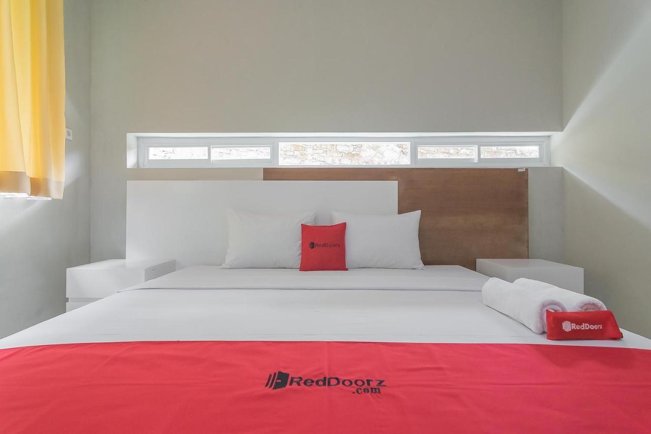 Reddoorz Resort Syariah Near D'Castello Ciater Subang Exterior foto
